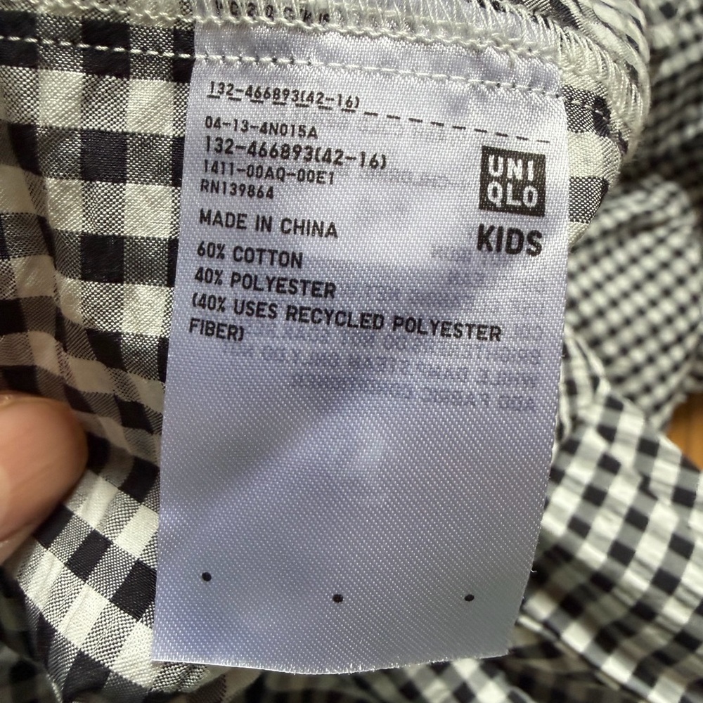 Uniqlo girl’s Black and White Checkered sleeveless tiered Dress - Picture 5 of 7